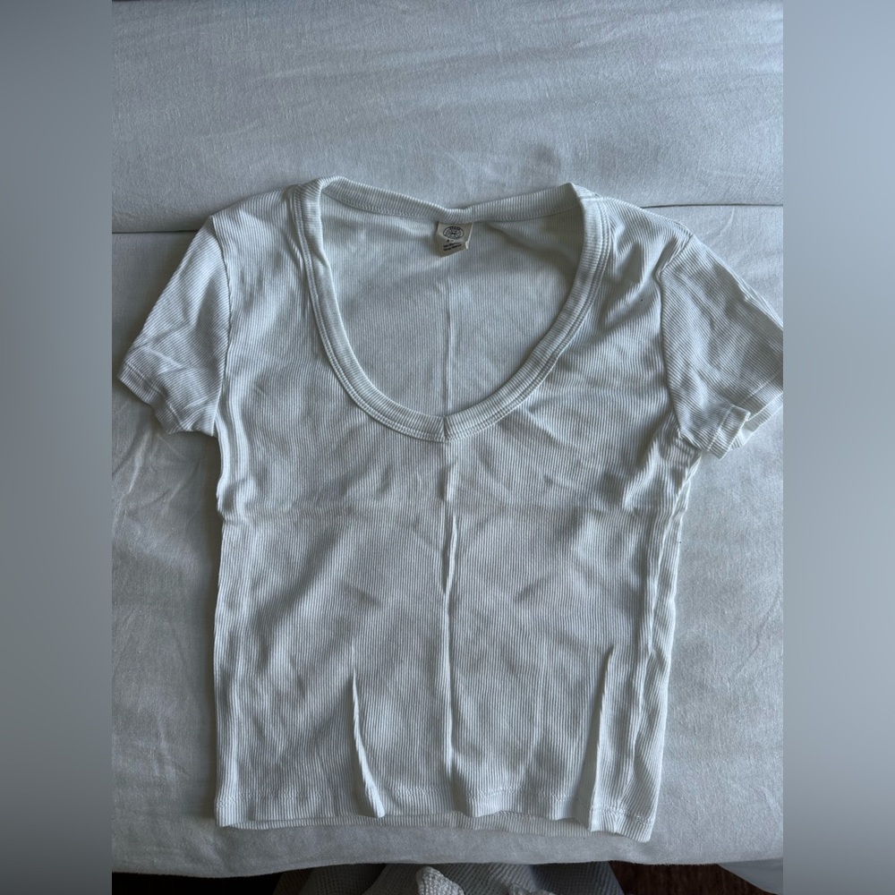 Urban Outfitters Classic White Ribbed Women's Tee